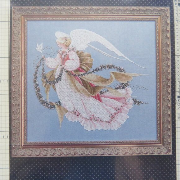 Angel of Summer Lavender & Lace Victorian Designs New Cross Stitch Pattern, 1993 - Picture 2 of 3